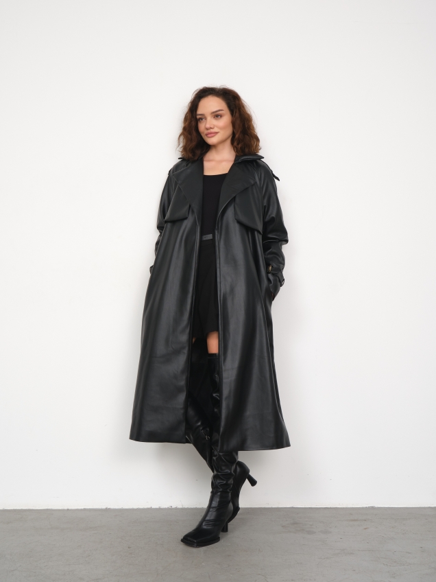 Плащ из искусственной кожи